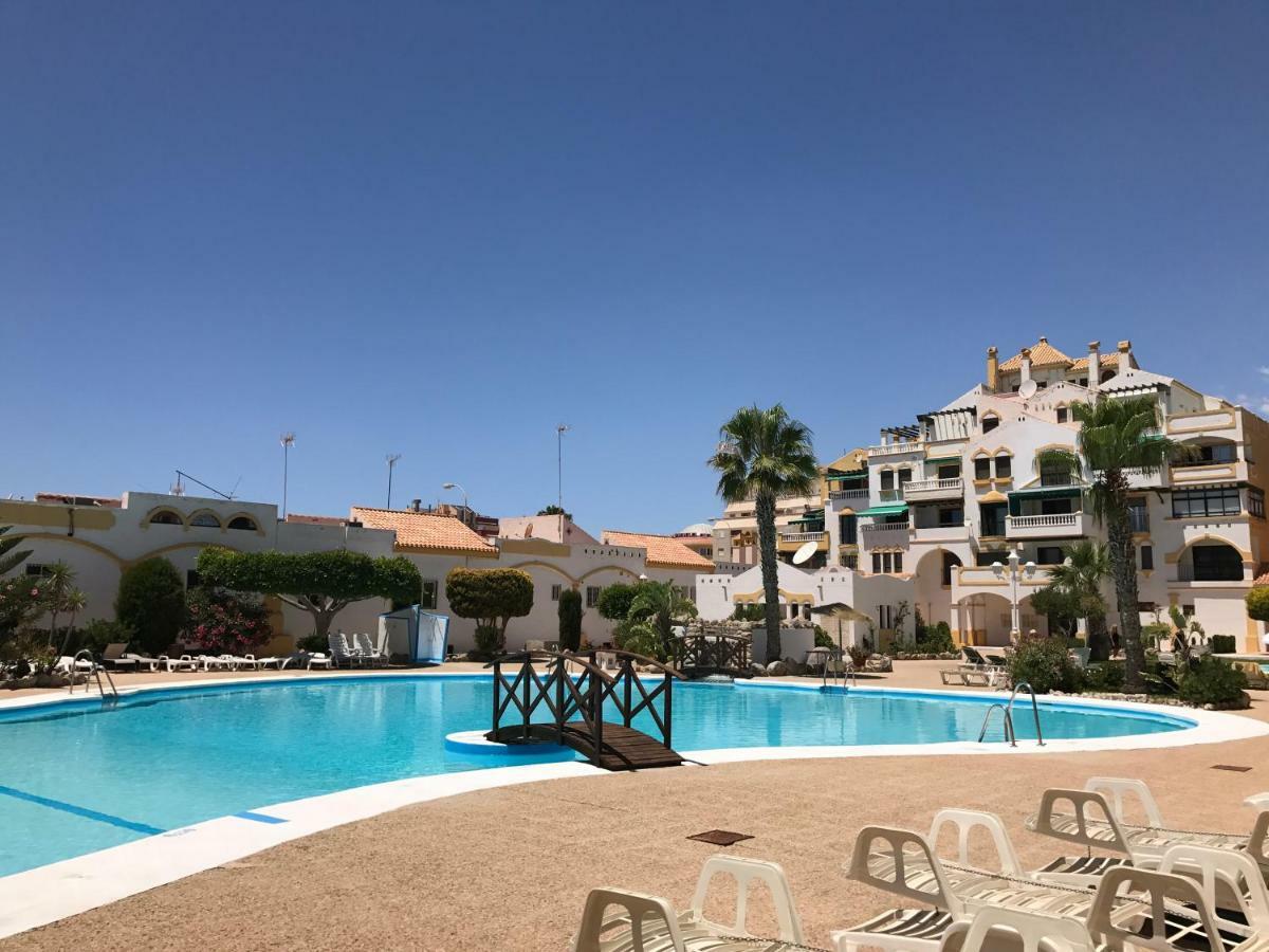 Apartamentos Roquetas Beach ロケタス・デ・マル エクステリア 写真